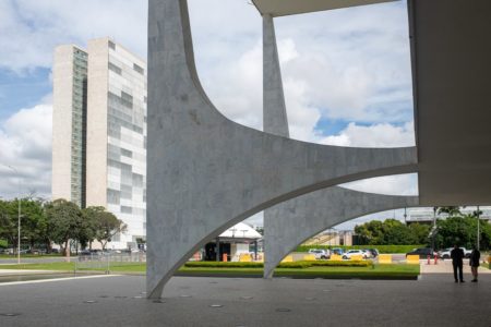 Imagem colorida mostra o Congresso, da visão do Palácio do Planalto - Metrópoles