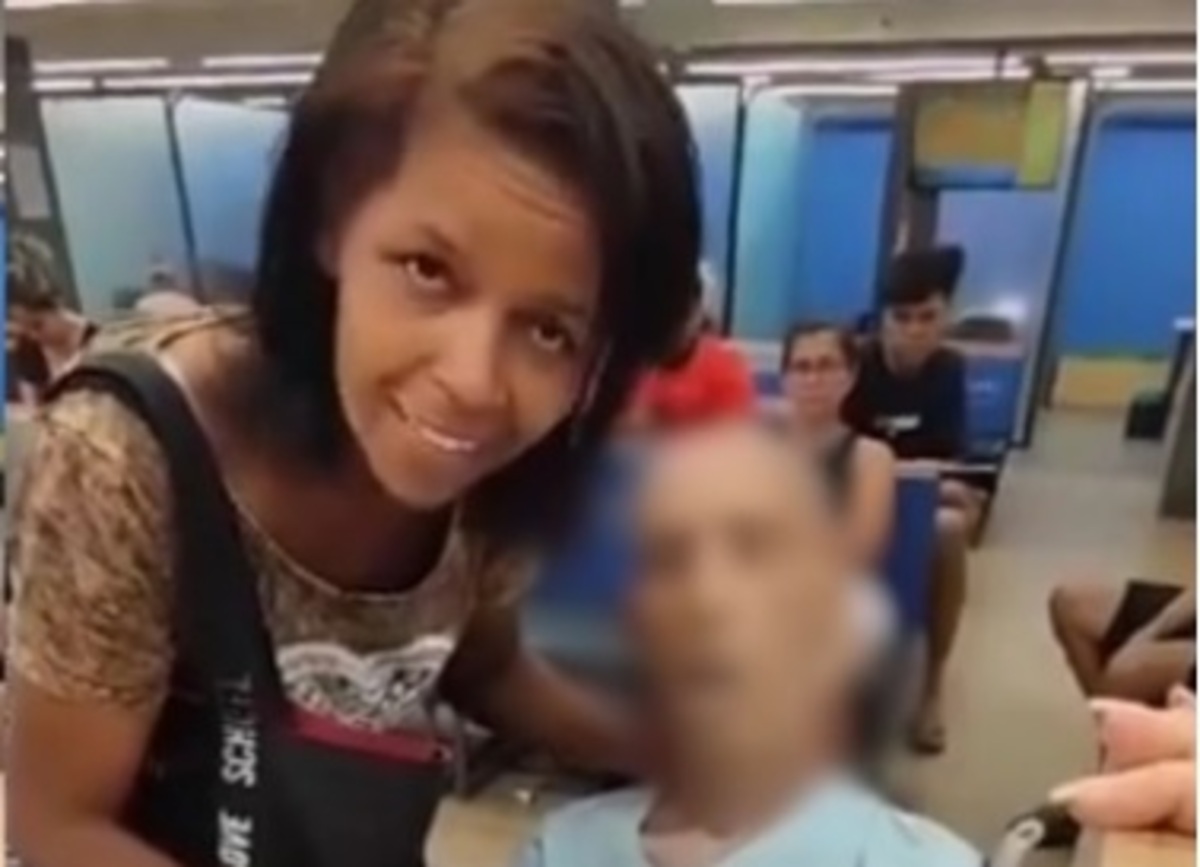 mulher cadáver agência bancária R$ 30 mil