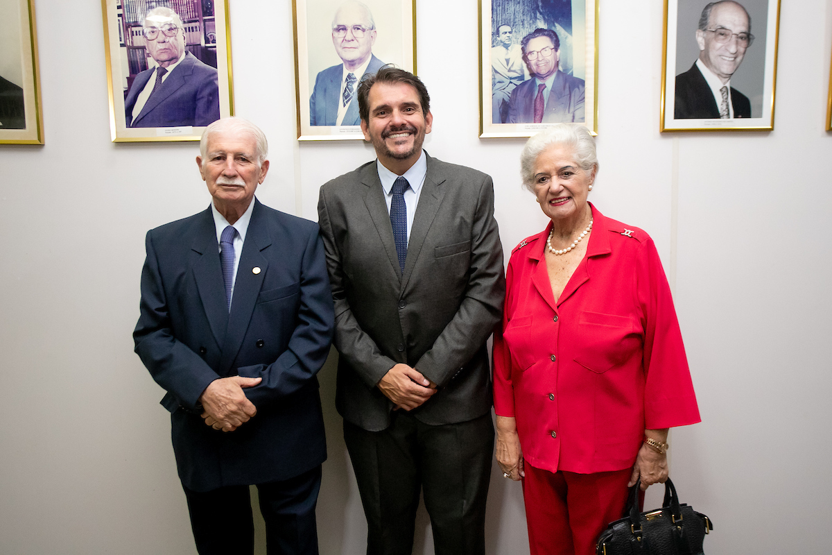 Salviano Guimarães, primeiro presidente do legislativo distrital; Adalberto Scigliano e Maria Alice Guimarães