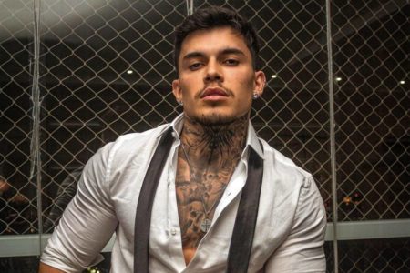 Foto colorida de Victor Prado, ator pornô - Metrópoles