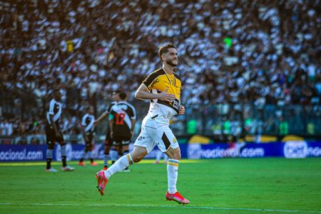 Criciúma goleia Vasco no Brasileirão - Metrópoles
