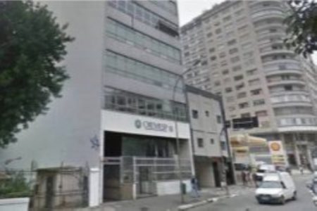 Imagem colorida de fachada do Cremesp. Metrópoles
