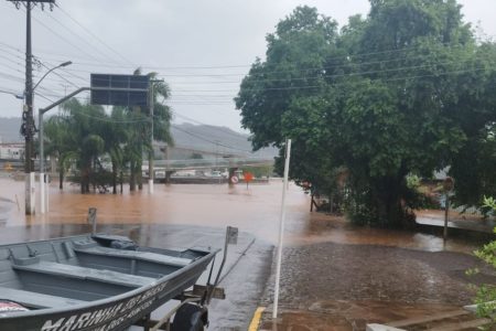 Marinha do Brasil presta apoio à população do Rio Grande do Sul - Metrópoles