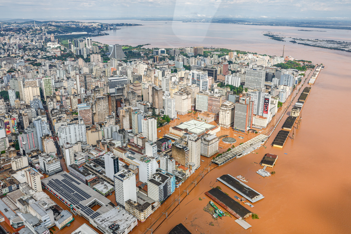 Sobrevoo das áreas afetadas pelas chuvas em Canoas BNDES