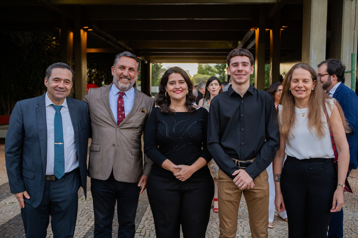 Jose Simoes, Paulo Nicolau, Suzane Paes de Vasconcelos, Afonso Simoes e Margarida Simoes