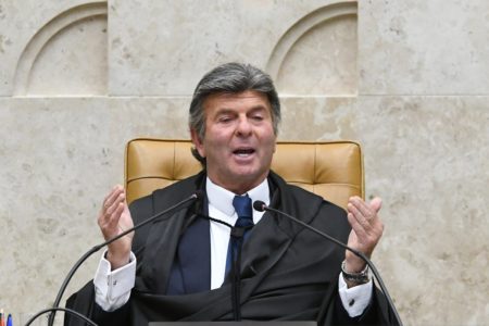 Ministro Luiz Fux fala na sessão de sua despedida da Presidência do STF - Metrópoles