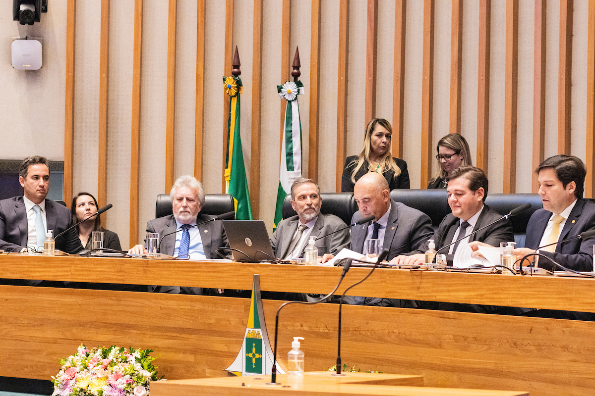 Outorga de Título de Cidadão Honorário para o desembargador Renato Guanabara Leal - Metrópoles