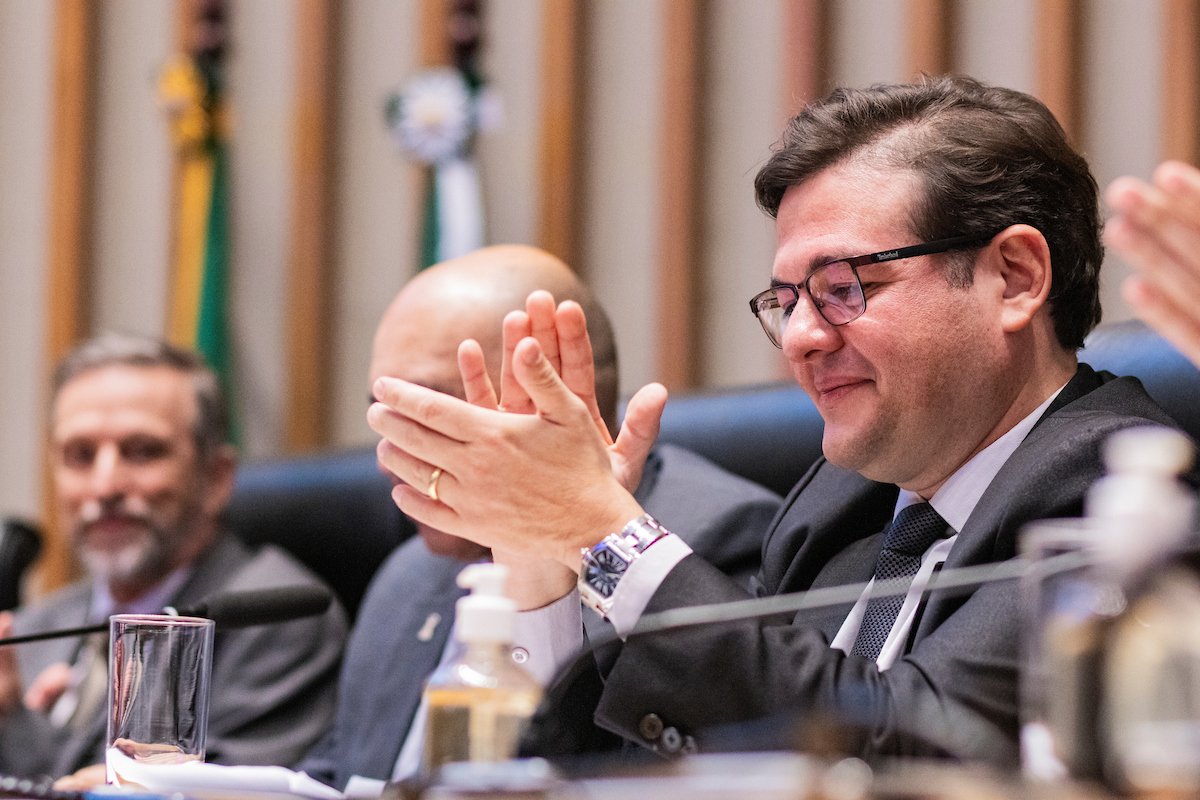 Outorga de Título de Cidadão Honorário para o desembargador Renato Guanabara Leal - Metrópoles