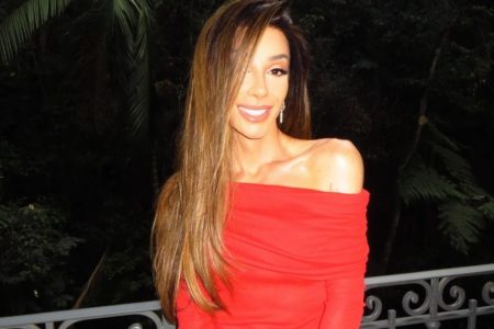 Foto colorida da influencer Maya Massafera - Metrópoles