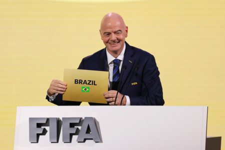 Gianni Infantino, presidente da Fifa, anuncia o Brasil como sede da Copa do Mundo Feminina de Futebol em 2027