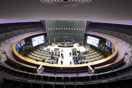 Foto colorida do Plenário da Câmara dos Deputados tributária carne - Metrópoles
