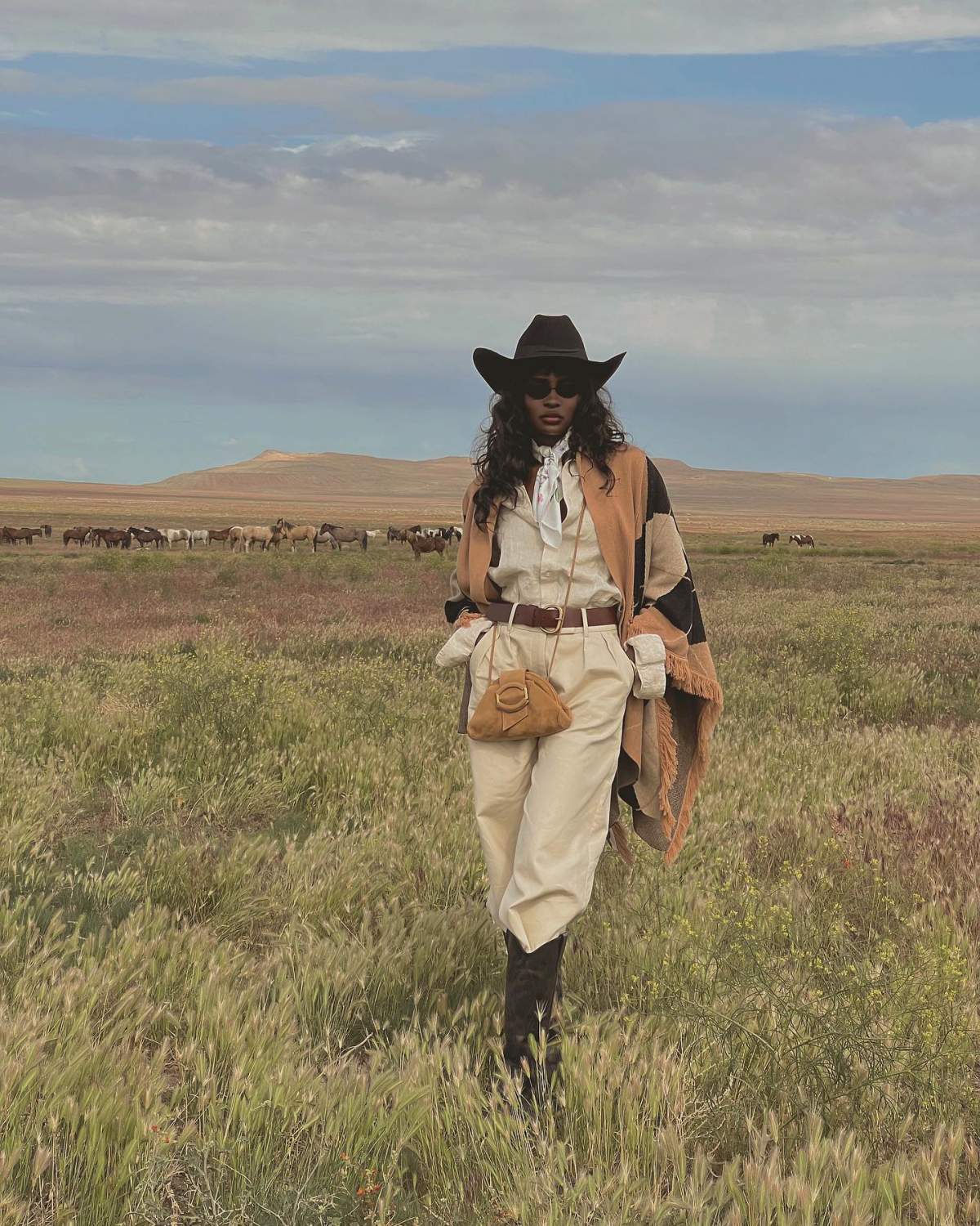 Foto de looks cowgirl - metrópoles