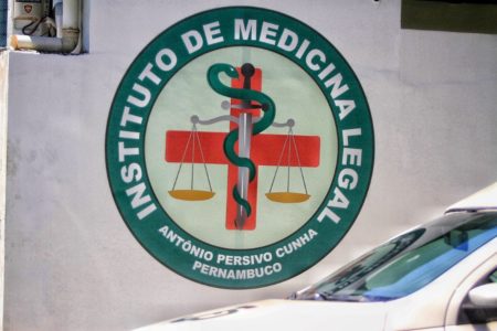 Foto fachada do IML de Recife bebê