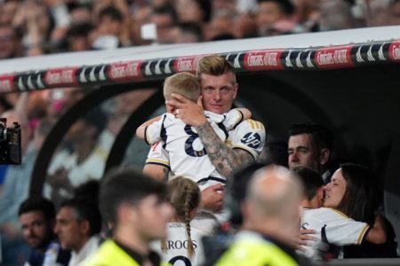Homenagem para Kroos em sua despedida do Santiago Bernabéu - Metrópoles