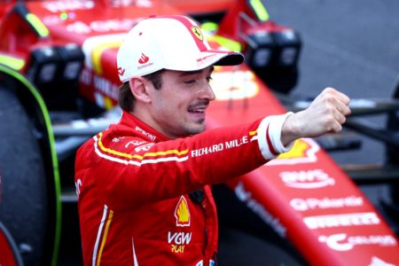 Leclerc, piloto da Ferrari - Metrópoles