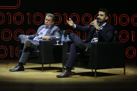 Ricardo Terra, diretor do SENAI-SP, e Marcello Souza, gerente de Inteligência de Mercado do SENAI-SP, participam de evento na sede da FIESP, em São Paulo, sobre inteligência artificial