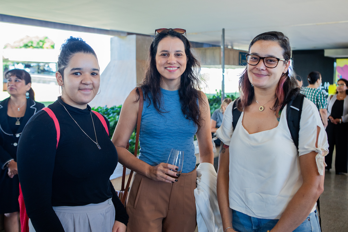 Ana Beatriz Assenço, Franciane Machado e Sarah Donato