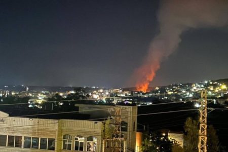 Foto colorido de bombardeio no sul do Líbano por Israel em 1 de junho de 2024 - Metrópoles