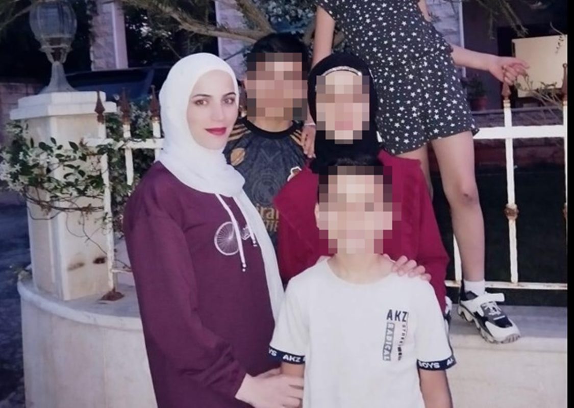 Foto colorida de Fátima Boussani e filhos - Metrópoles