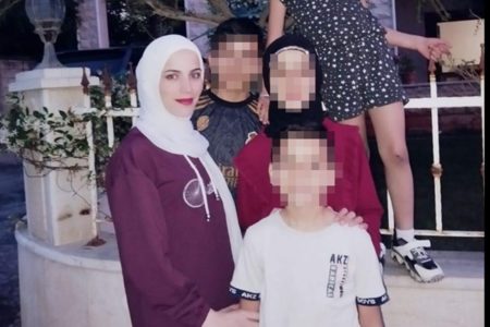 Foto colorida de Fátima Boussani e filhos - Metrópoles