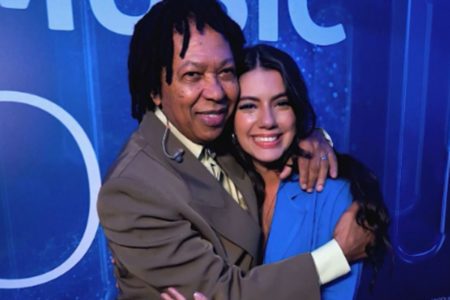 foto colorida de Djavan e Fernanda Bande - Metrópoles