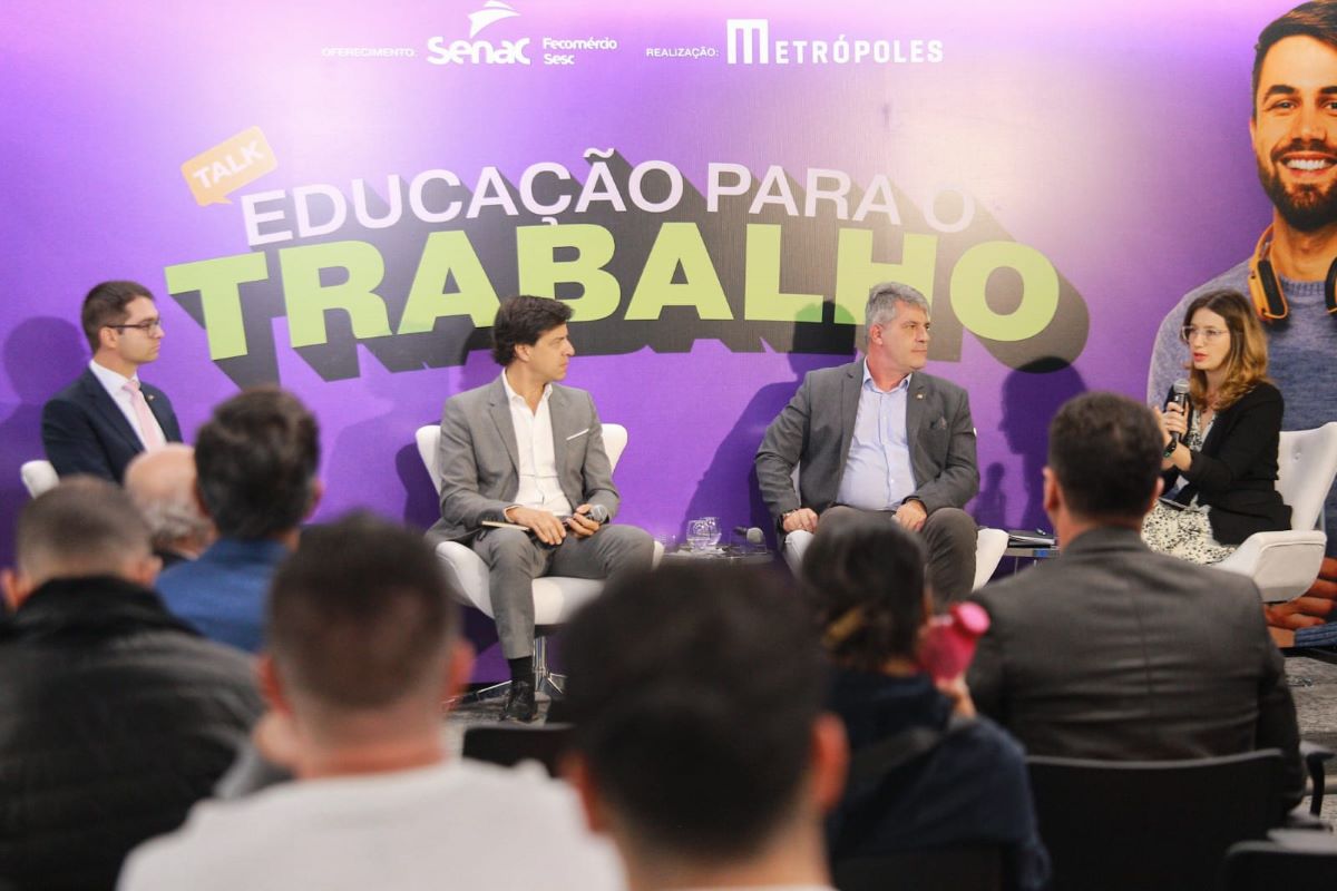 Talk mercado de trabalho - Metrópoles