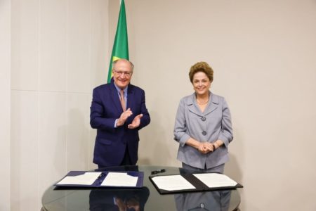 O vice-presidente, Geraldo Alckmin, e a presidente do Banco dos Brics, Dilma Rousseff - Metrópoles