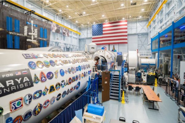 Imagem colorida- Space Center Houston - Metrópoles 