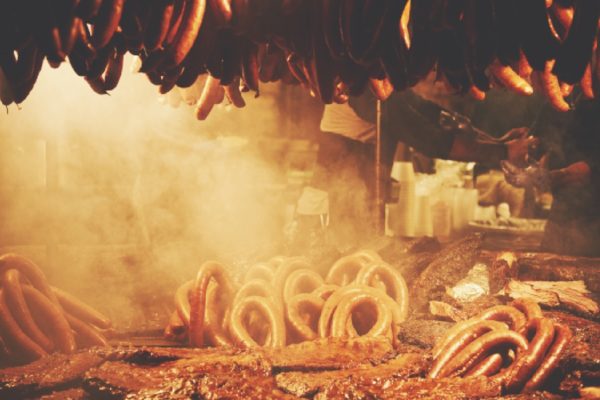 Imagem colorida - churrasco no texas - Metrópoles