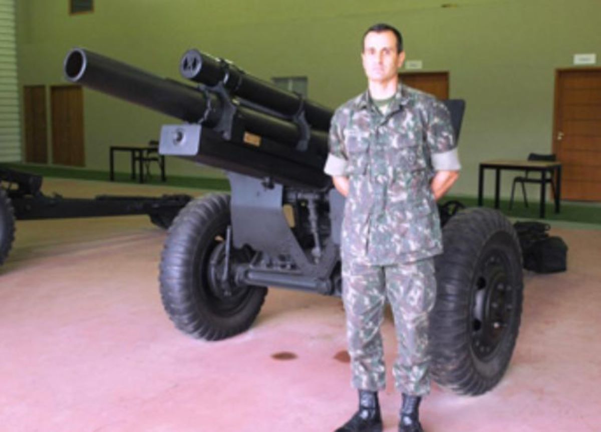 Exército livro coronel simulador