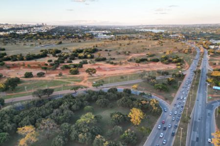 Área do parque de modelismo de Brasilia ao lado da via L4 sul próxima a Vila Telebrasília