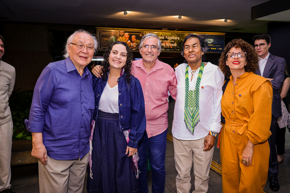 Lançamento da exposição Hiromi Nagakura até a Amazônia com Ailton Krenak