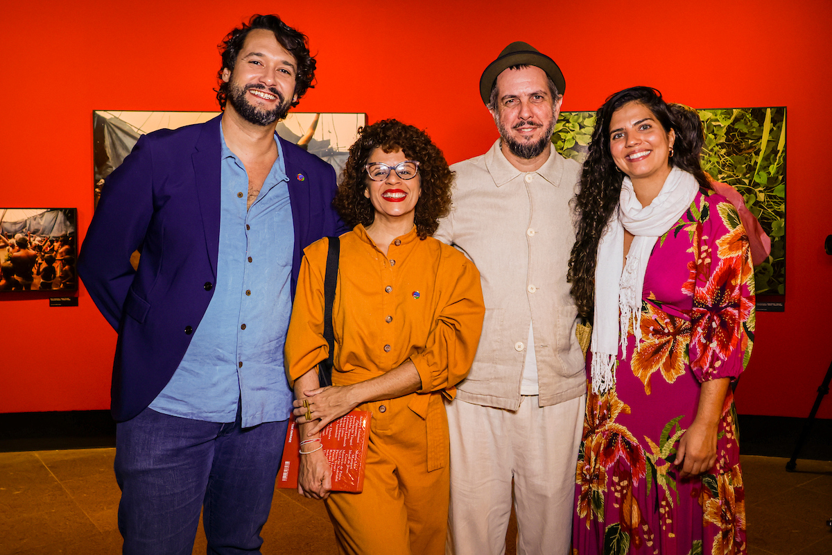 Lançamento da exposição Hiromi Nagakura até a Amazônia com Ailton Krenak