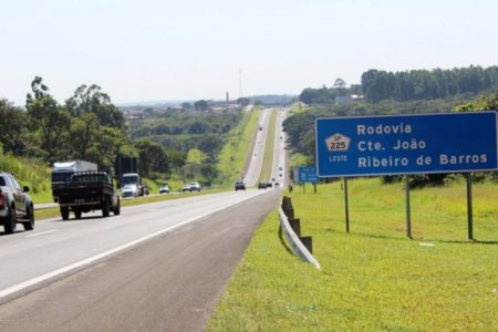 SP 225 - Rodovia Comandante João Ribeiro de Barros, em Itapuí, interior de SP - Metrópoles