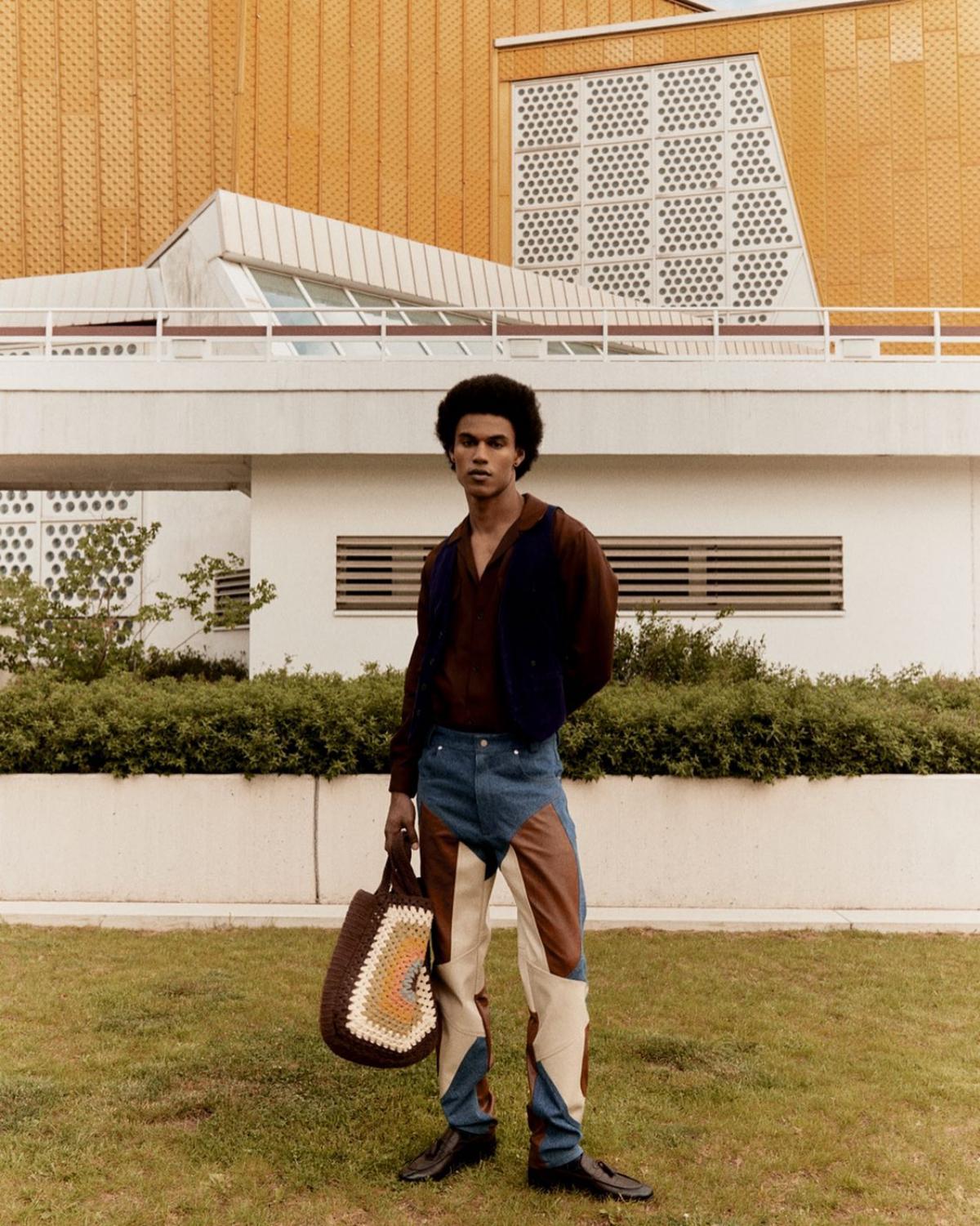 Na imagem com cor, foto do modelo brasileiro Matheus Hava - metrópoles