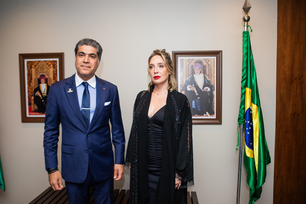 Embaixador do Omã, Talal Al-Rahb e Kamila Zardini