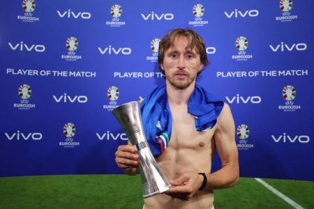 Imagem colorida de Luka Modric em jogo da Eurocopa- Metrópoles
