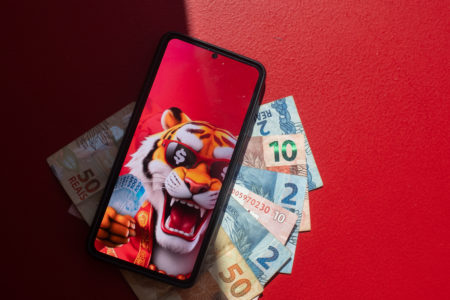Aplicativo de celular, jogo do tigrinho
