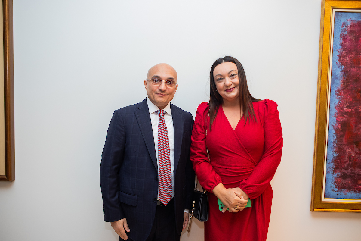Embaixador do Kuwait, Talal Rashed Abdulaziz A. Almansour e Fabiana Ceyhan