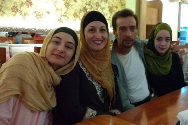 Ana Clara, Calinka, Tales e Julia