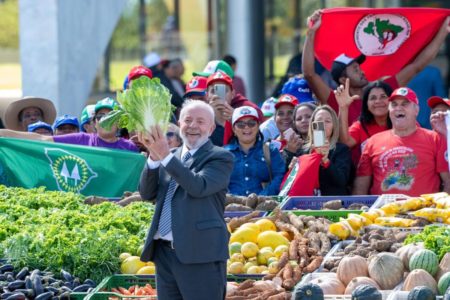 Imagem colorida do presidente Luiz Inácio Lula da Silva (PT) durante lançamento da versão do Plano Safra 2024/2025 voltada para a agricultura familiar - Metrópoles