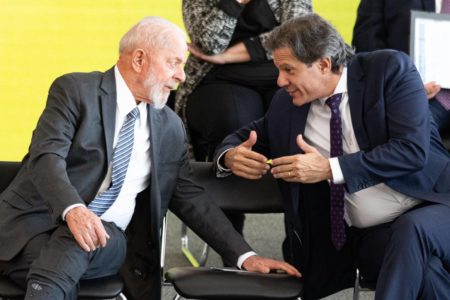 Imagem colorida do presidente Luiz Inácio Lula da Silva (PT) e do ministro da Fazenda, Fernando Haddad - Metrópoles