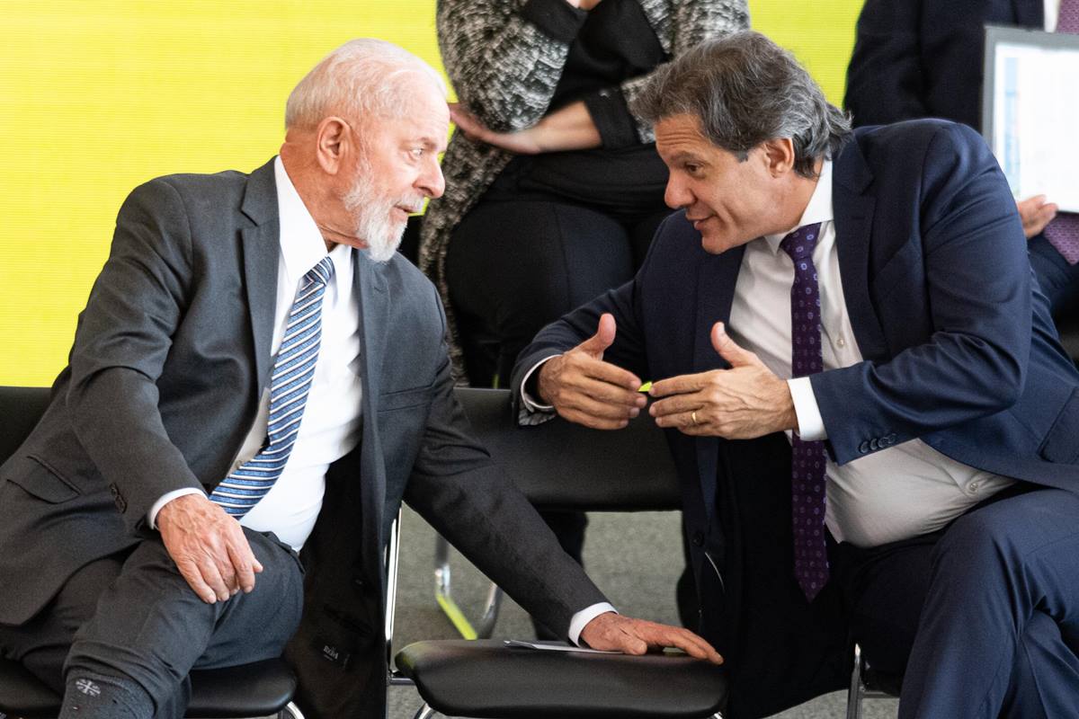 Imagem colorida do presidente Luiz Inácio Lula da Silva (PT) e do ministro da Fazenda, Fernando Haddad - Metrópoles