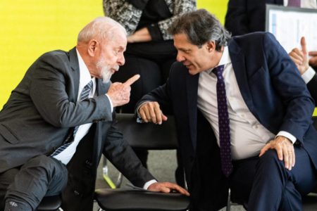 Imagem colorida do presidente Luiz Inácio Lula da Silva e do ministro Fernando Haddad - Metrópoles
