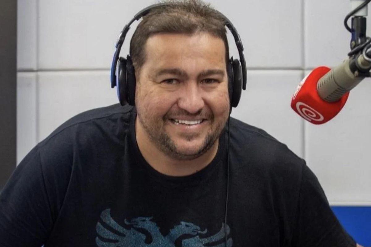 Foto colorida de DJ Caverna - Metrópoles