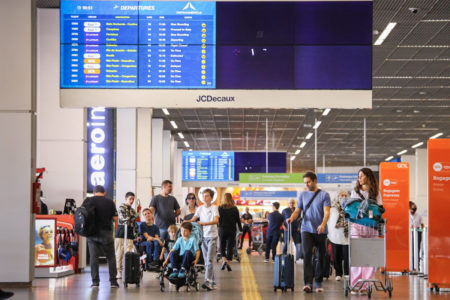 Movimentaçao de passageiros no aeroporto JK em Brasília - metrópoles