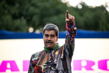 Imagem colorida de Nicolás Maduro - Metrópoles