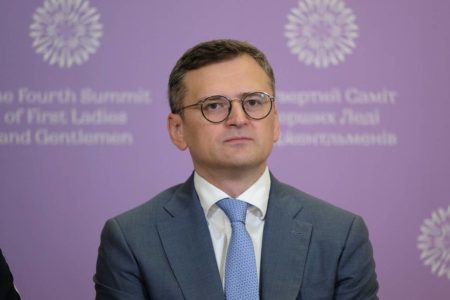 Imagem colorida mostra o ministro das Relações Exteriores da Ucrânia, Dmytro Kuleba - Metrópoles