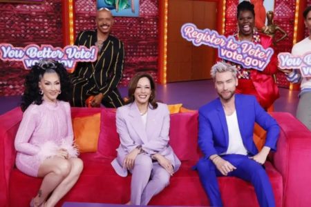 Imagem colorida de Kamala Harris em RuPaul's Drag Race