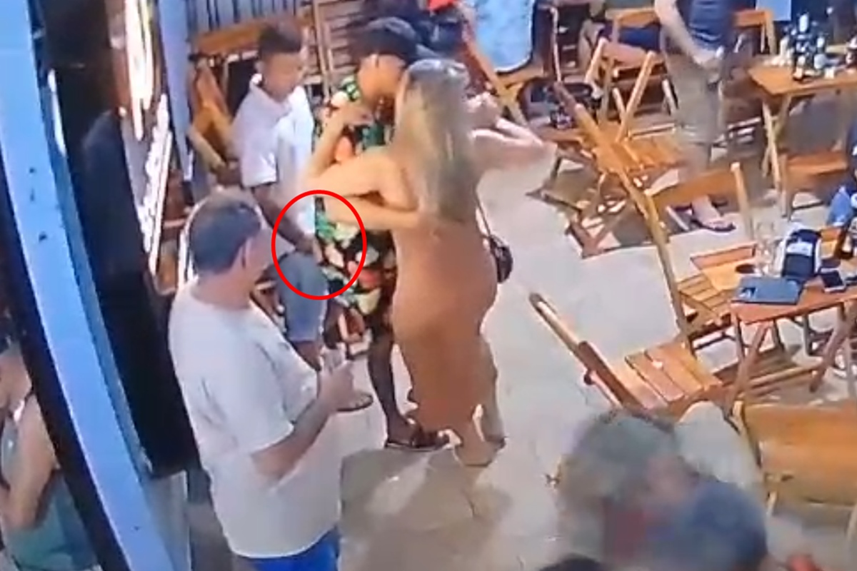 Homem mata rival após mão na bunda em forró e pula no rio para fugir